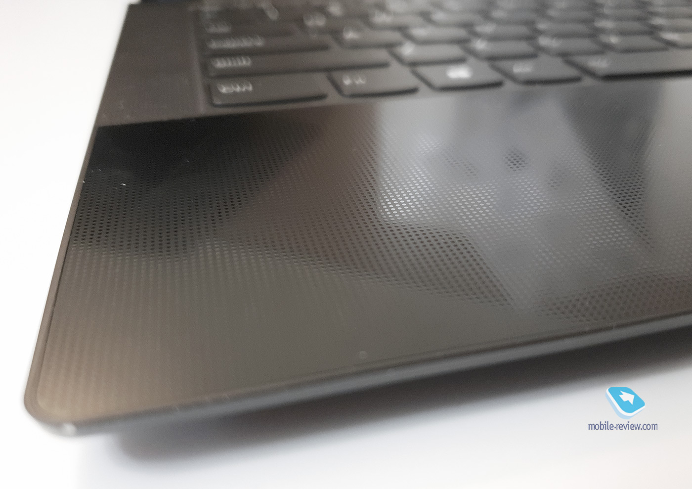  Lenovo Yoga Slim 9i:    11th Gen   Intel