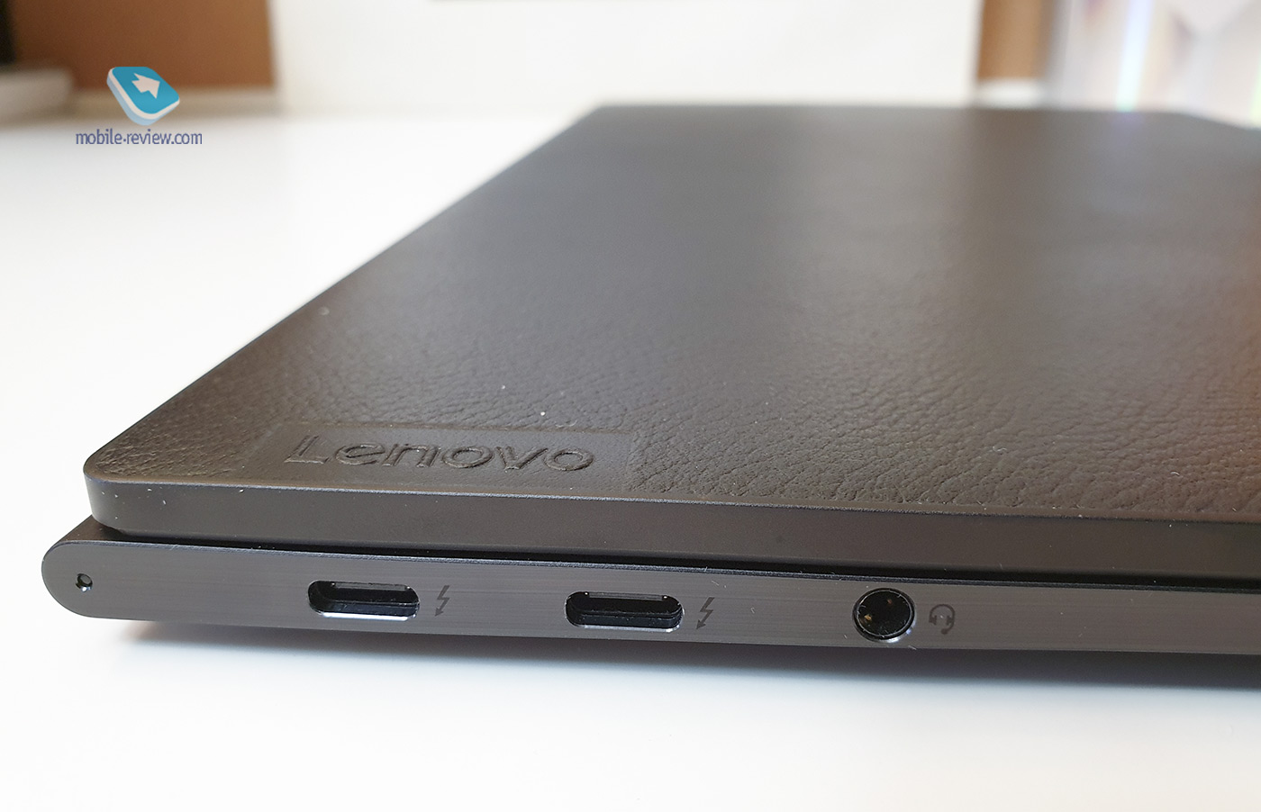  Lenovo Yoga Slim 9i:    11th Gen   Intel