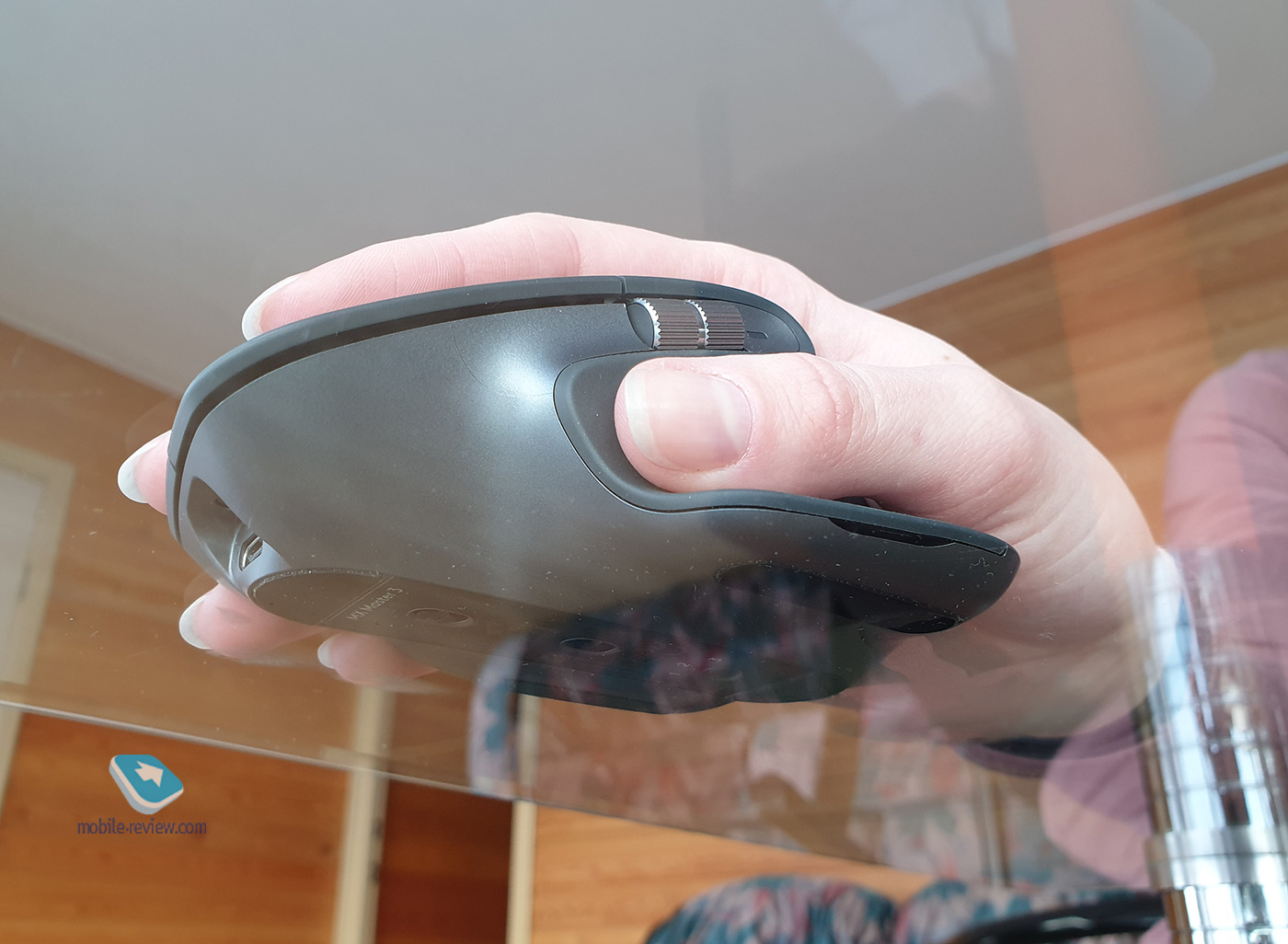 Logitech MX Master 3:      + 