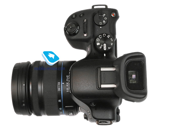  Samsung NX30