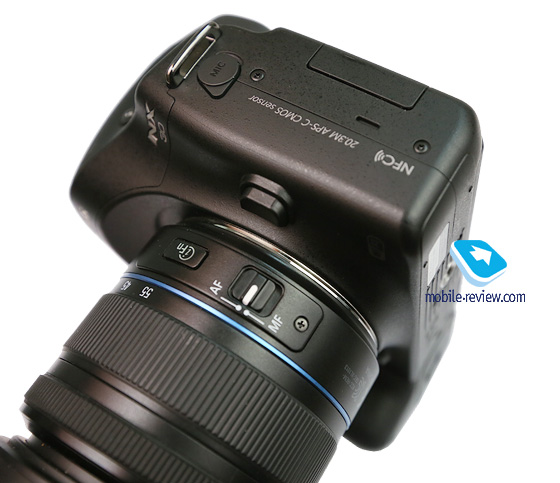  Samsung NX30