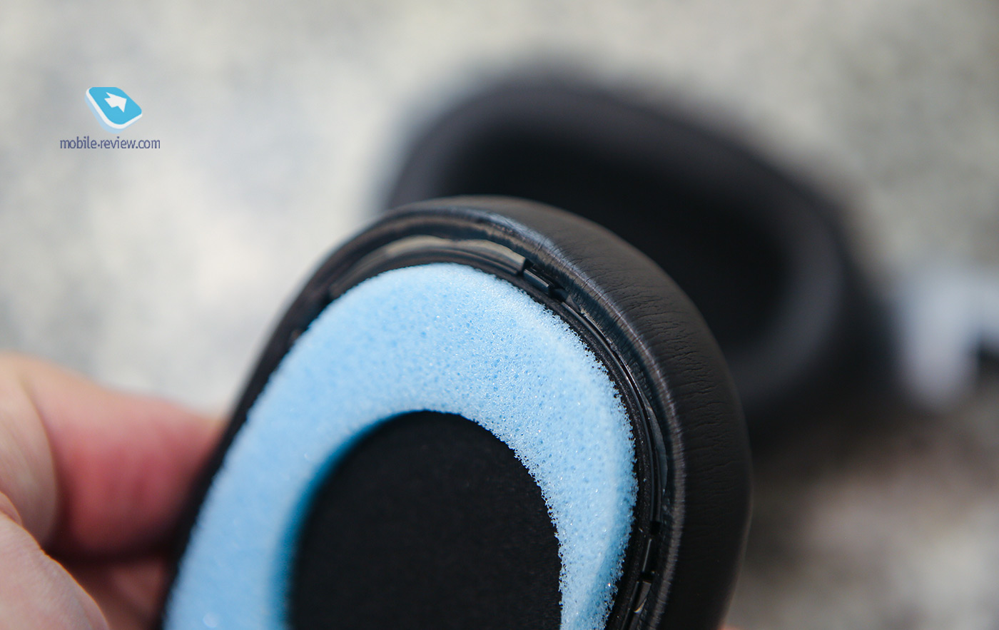    AKG N700nc.   Sony WH-1000XM2/XM3