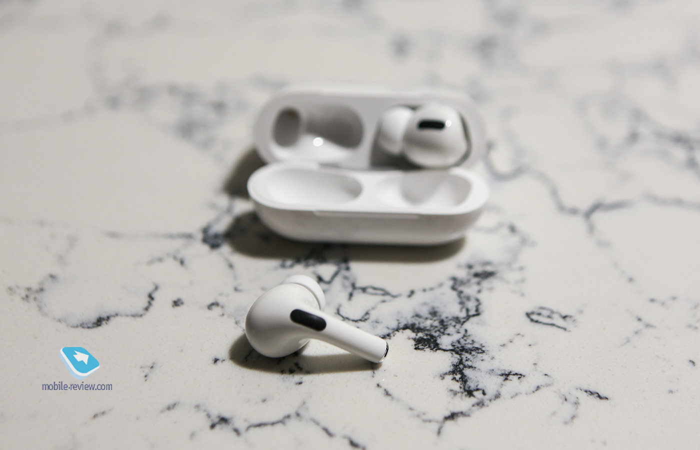       Apple AirPods Pro