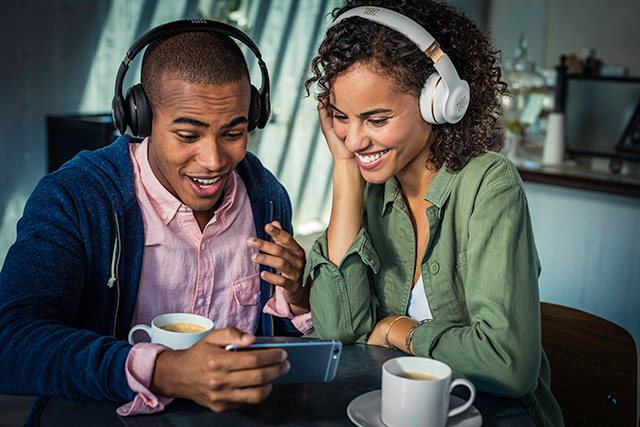 JBL Everest Elite 700