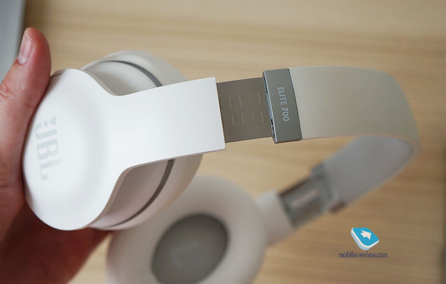 JBL Everest Elite 700