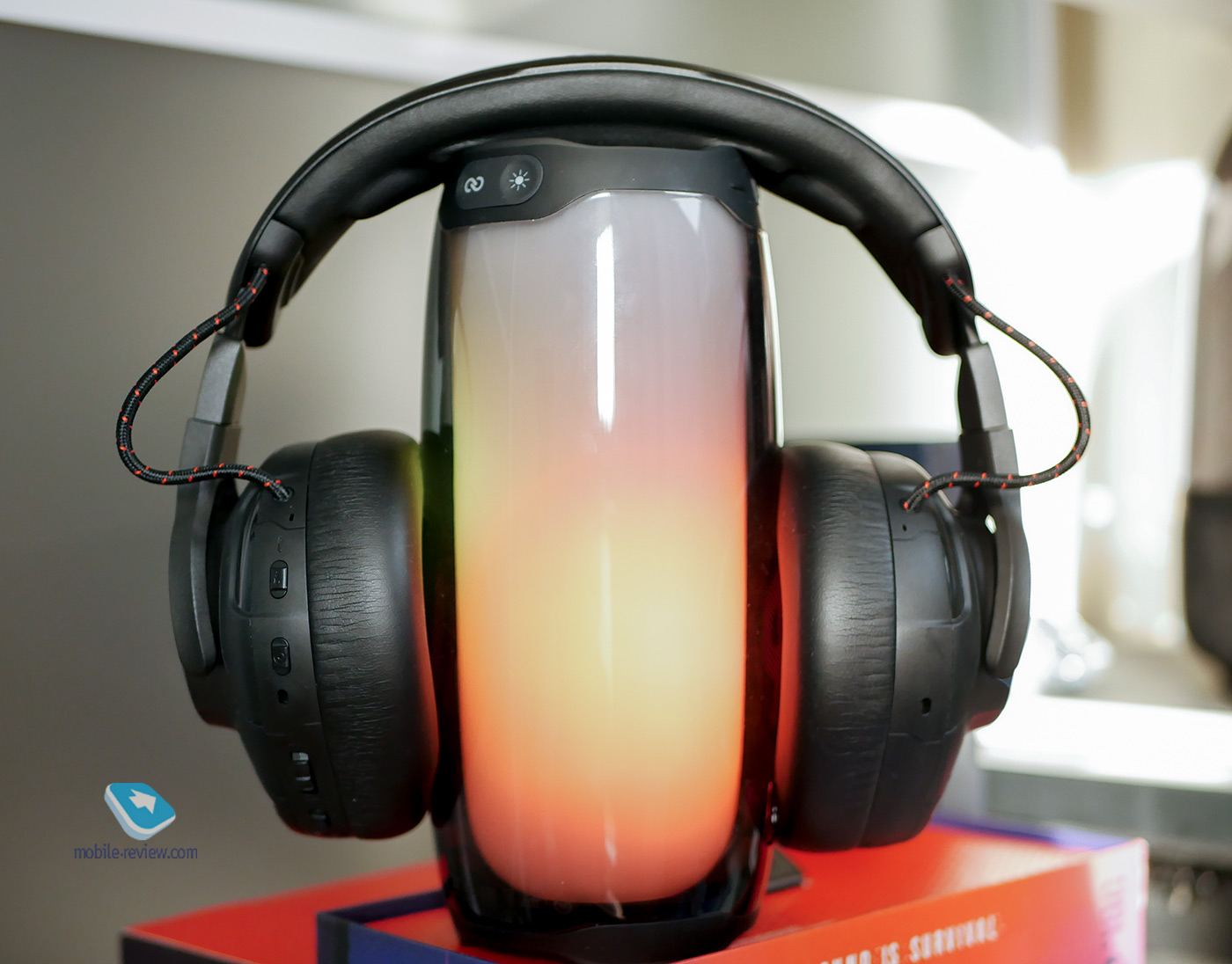  JBL Quantum One  Quantum 800