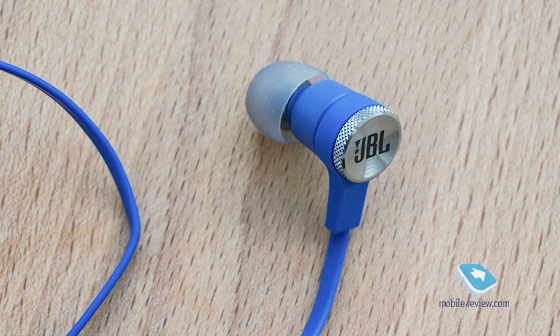  JBL Synchros E10