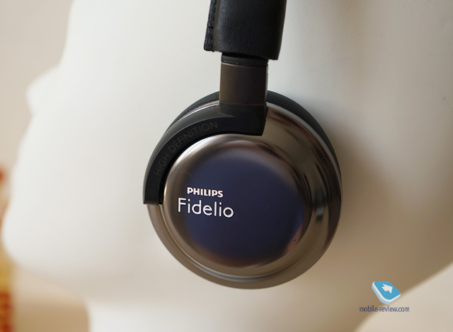 Philips Fidelio F1