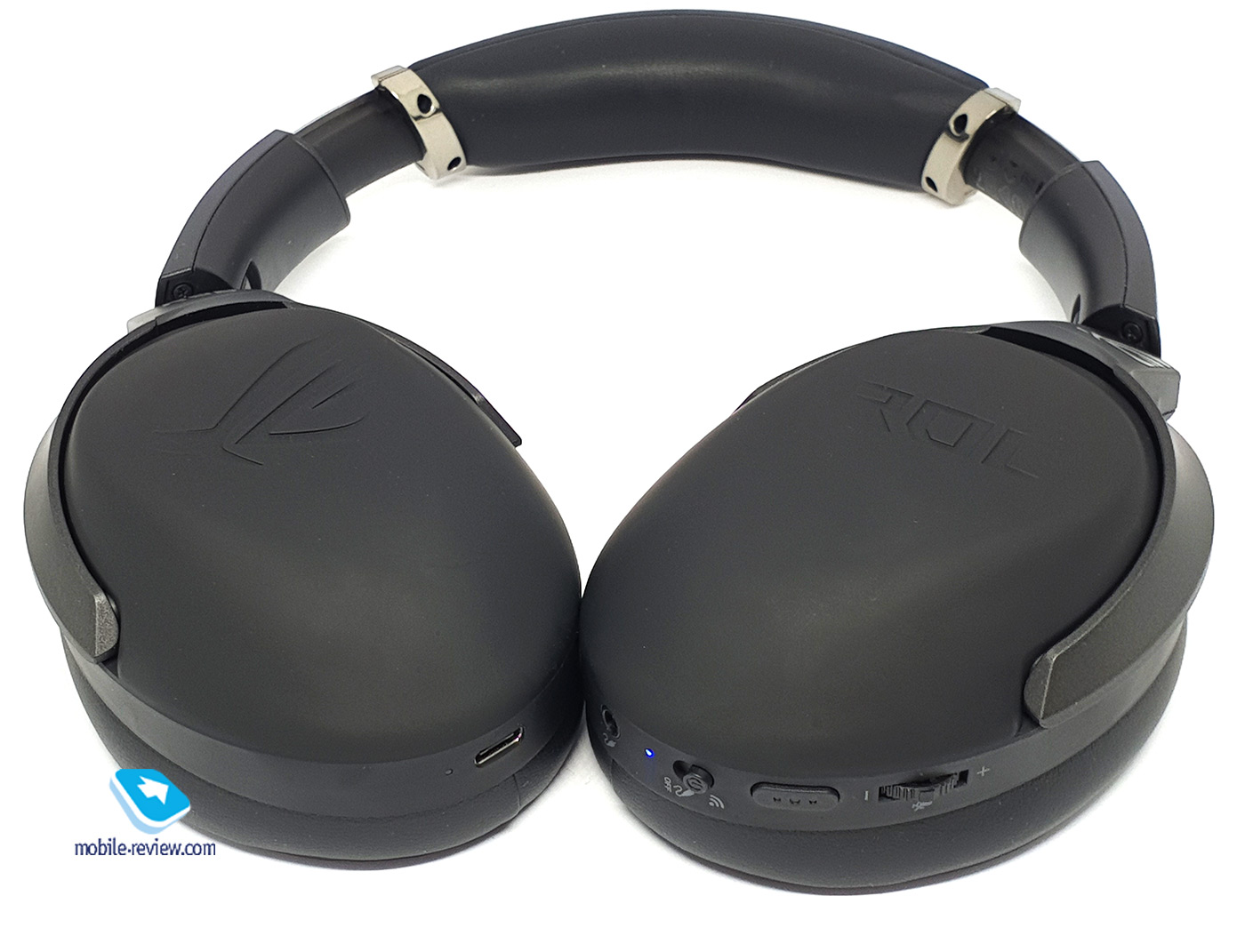     ROG Strix Go 2.4