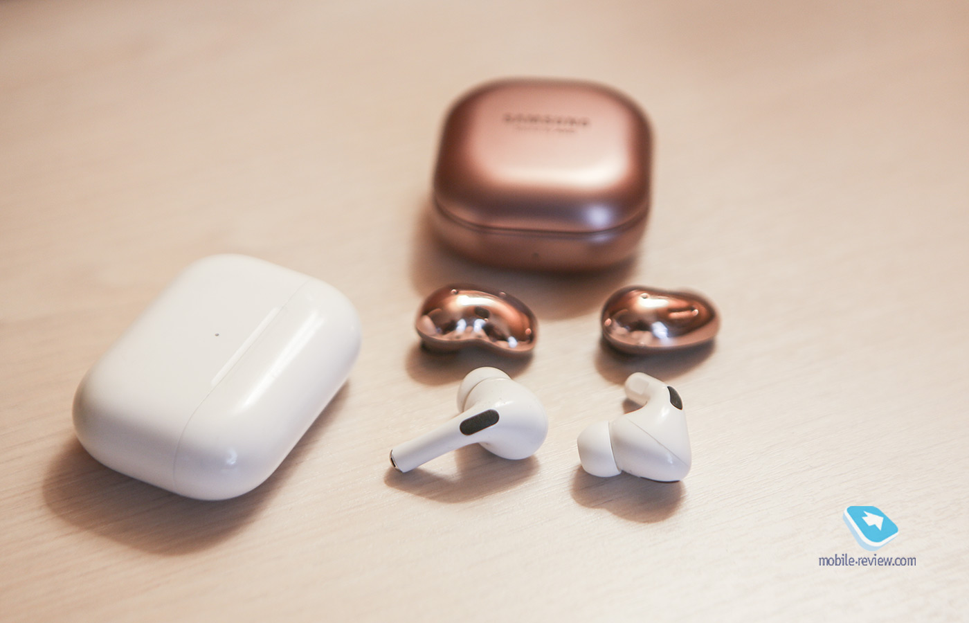  TWS-   Samsung Galaxy Buds Live (SM-R180)