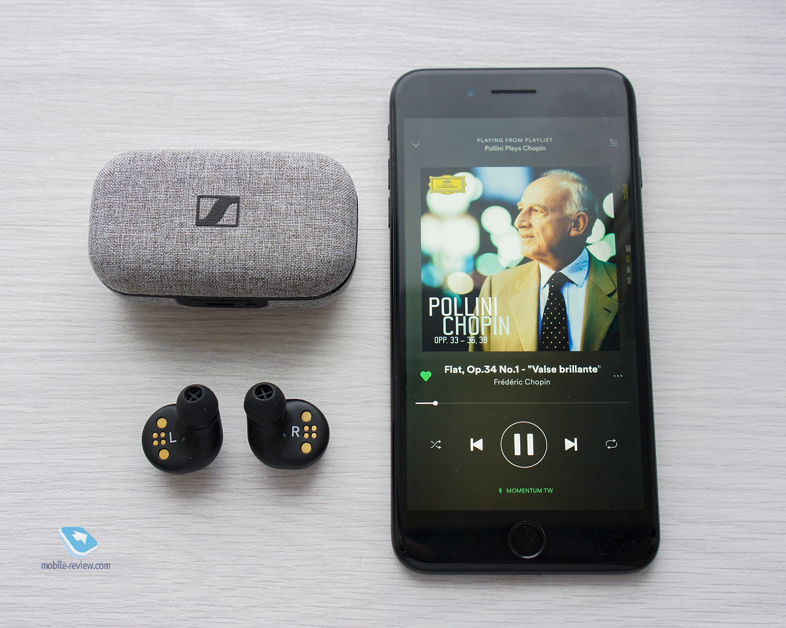   Sennheiser Momentum True Wireless