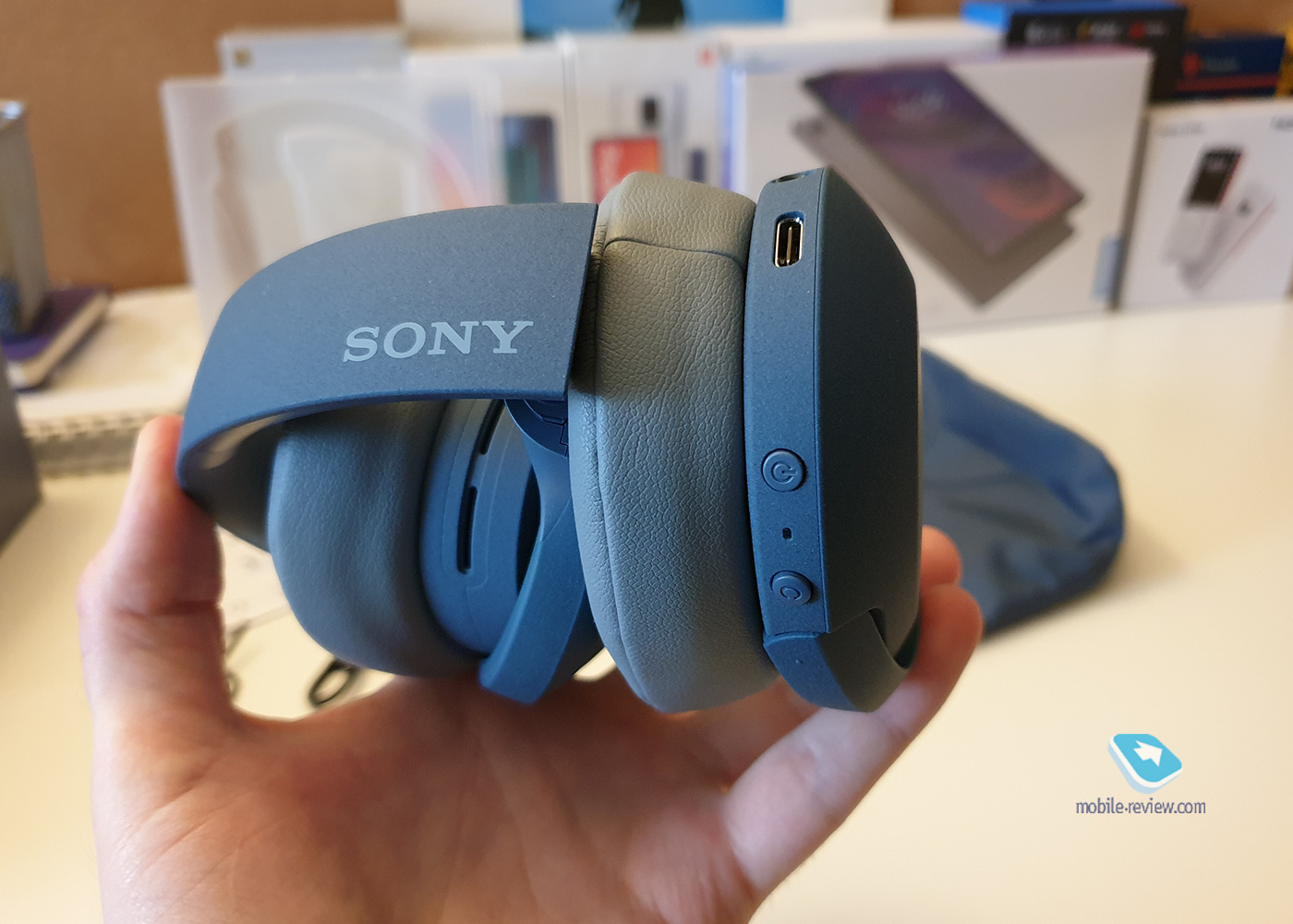  Sony WH-H910N h.ear on 3:    