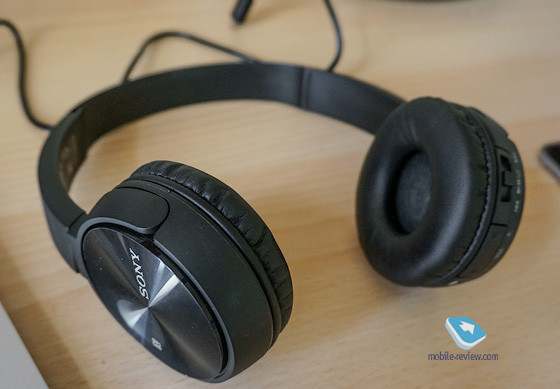  Sony MDR-ZX330BT