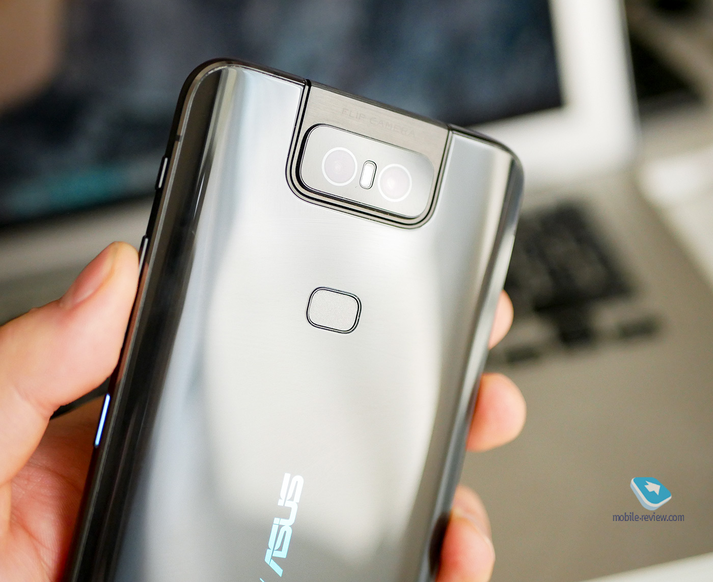 5     ASUS ZenFone 6