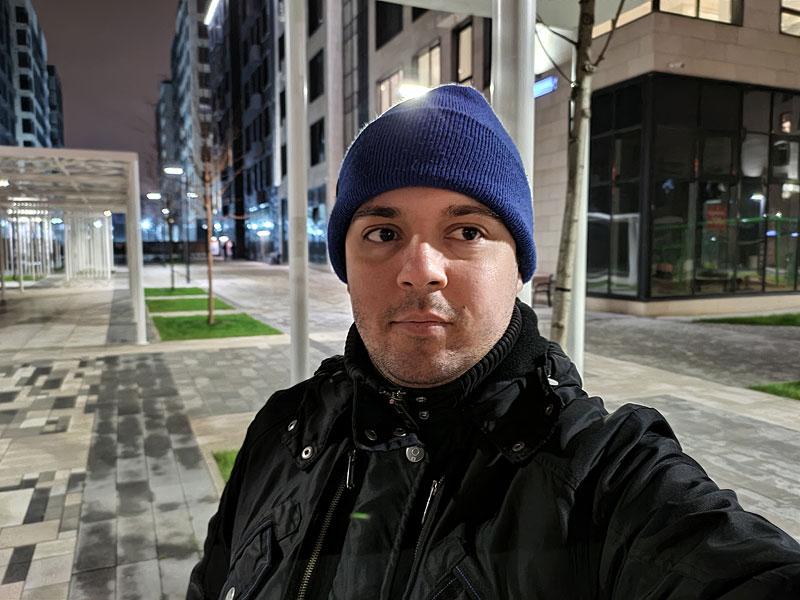   ASUS ZenFone 7 Pro (ZS671KS)