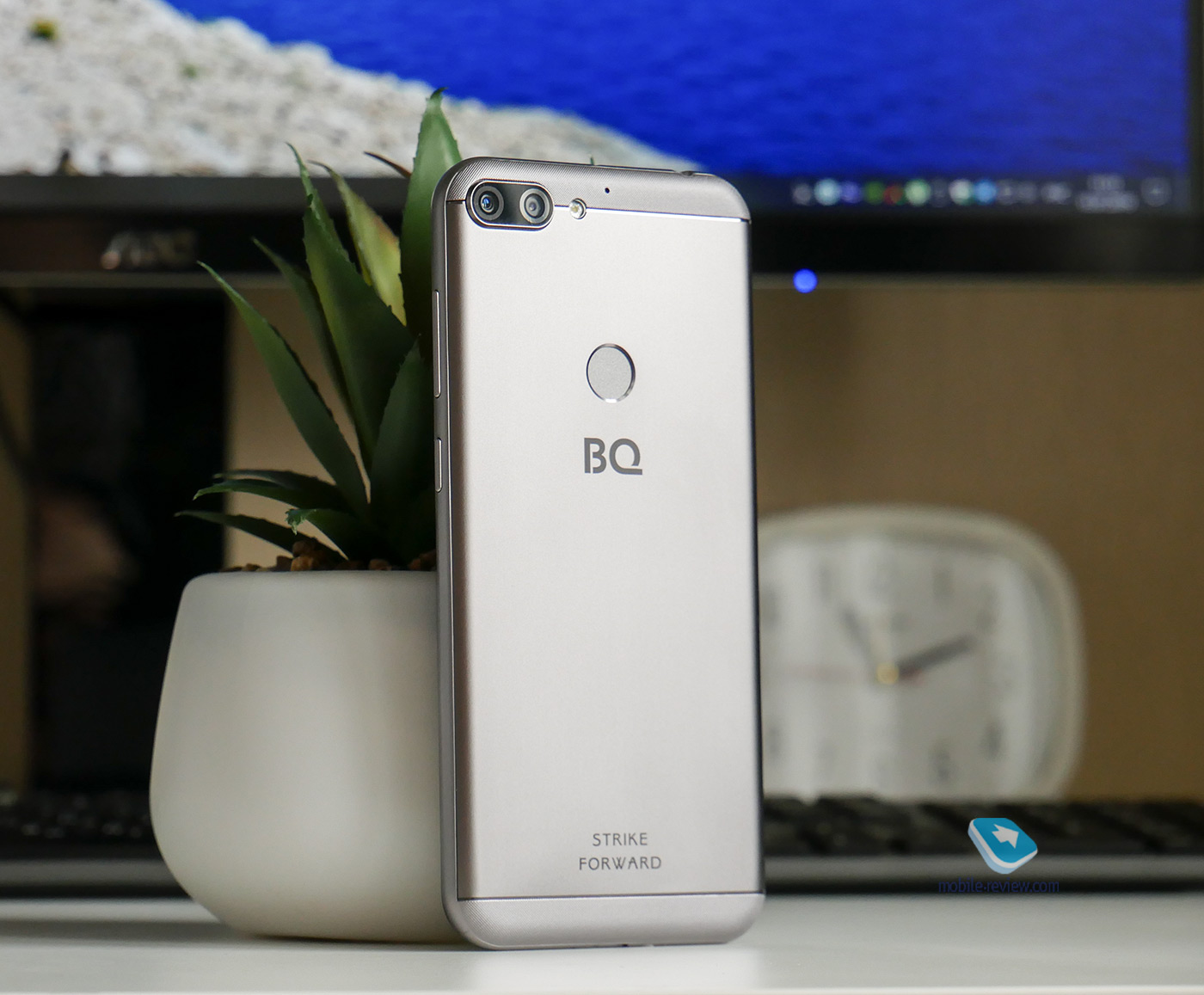  LTE- BQ Strike Forward (5528L)