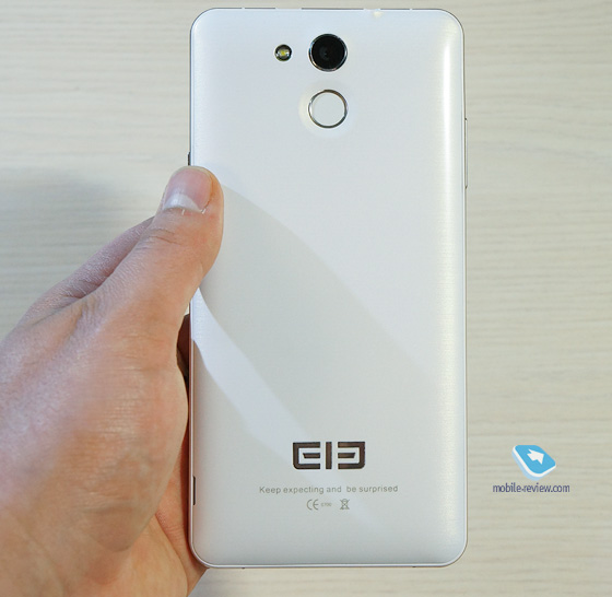 Elephone Pioneer P7000