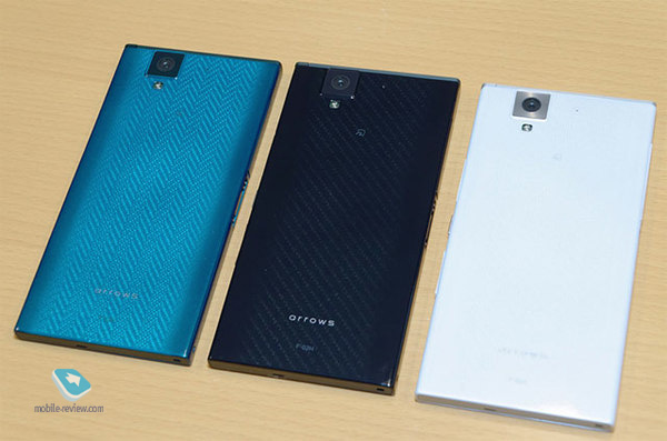 Обзор смартфона Fujitsu ARROWS NX Docomo F-02H
