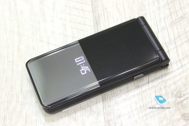   Fujitsu ARROWS Phone F-03L