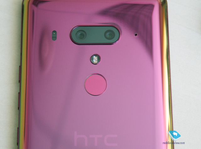 HTC U12+