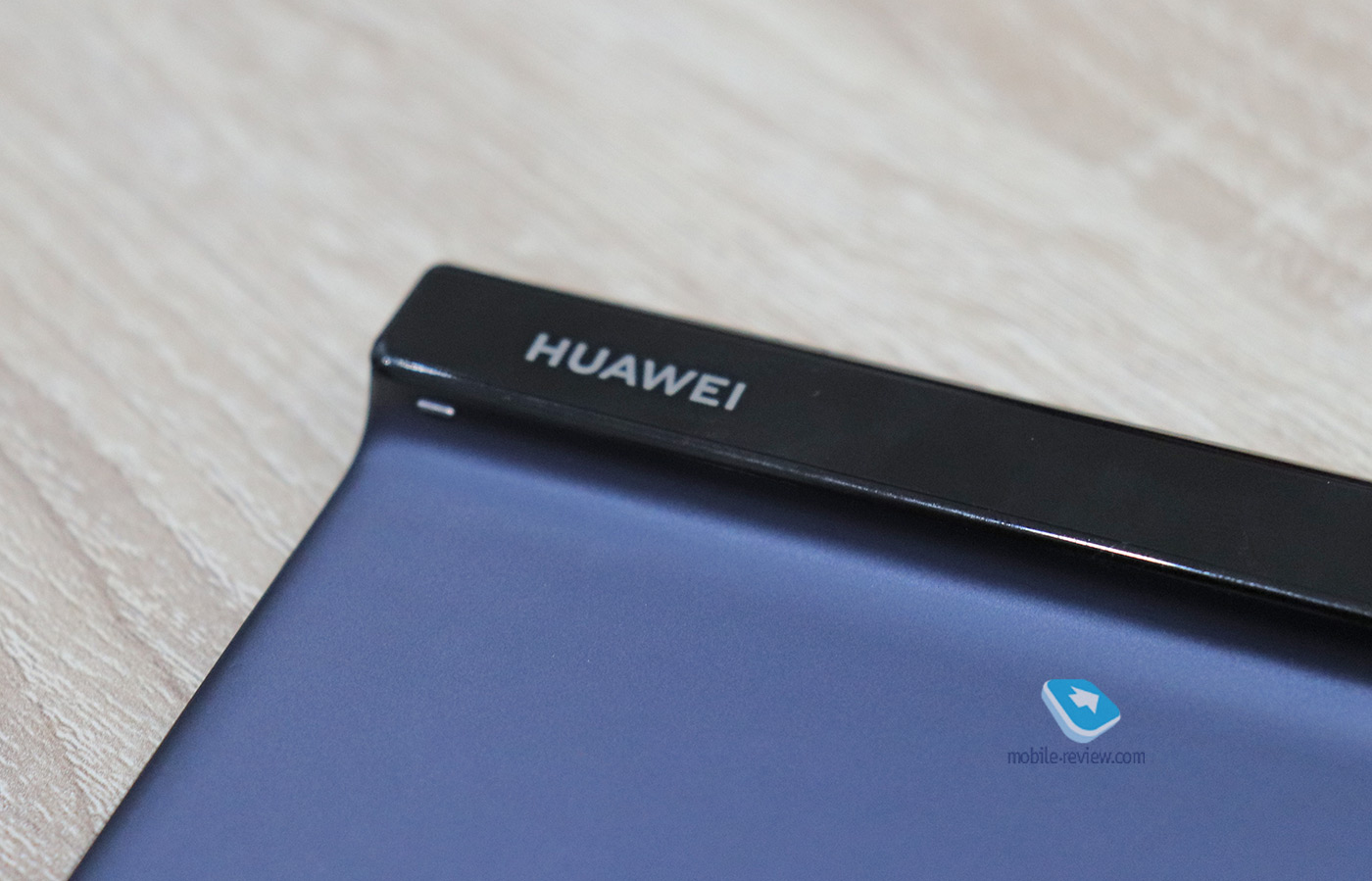 Первый взгляд на Huawei Mate X
