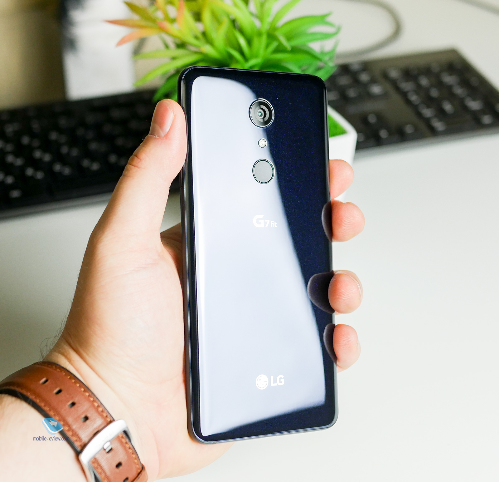 LG G7 fit