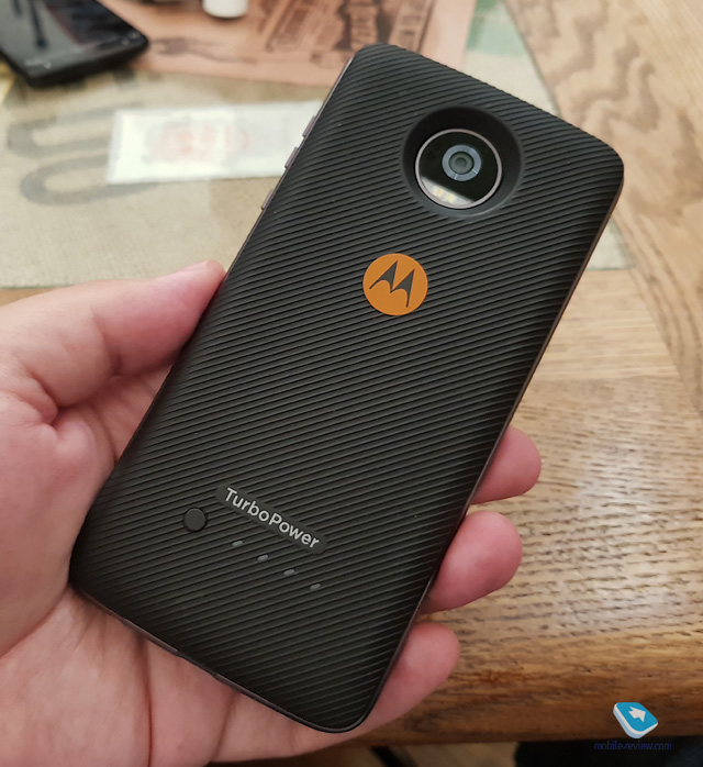 Motorola Z2 Play