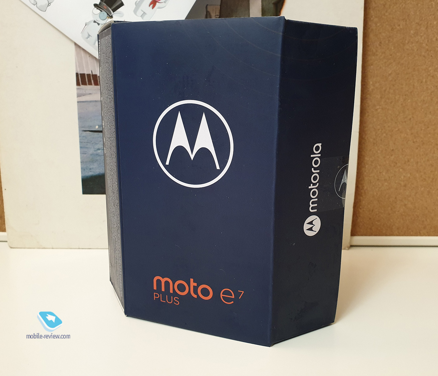  Motorola E7 Plus:   -  10 000 