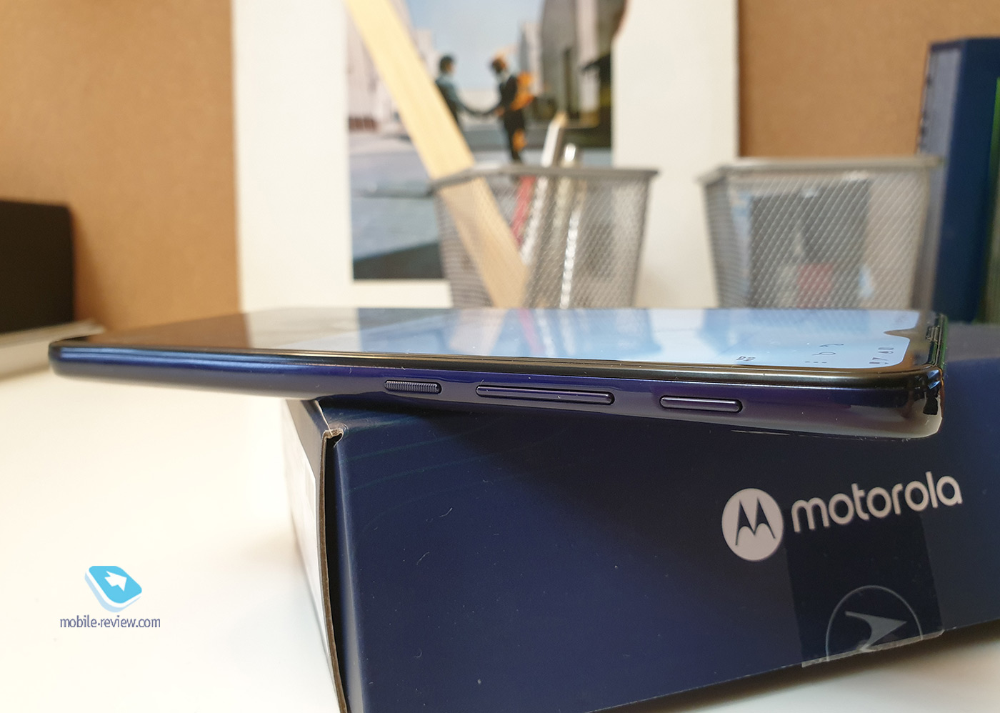  Motorola Moto G9 Play:    