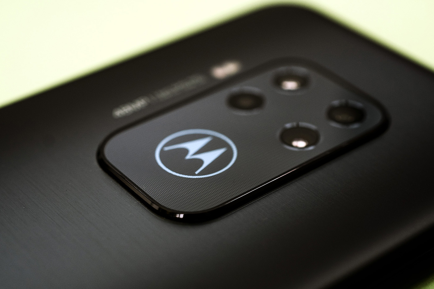   Motorola One Zoom (XT2010-1)