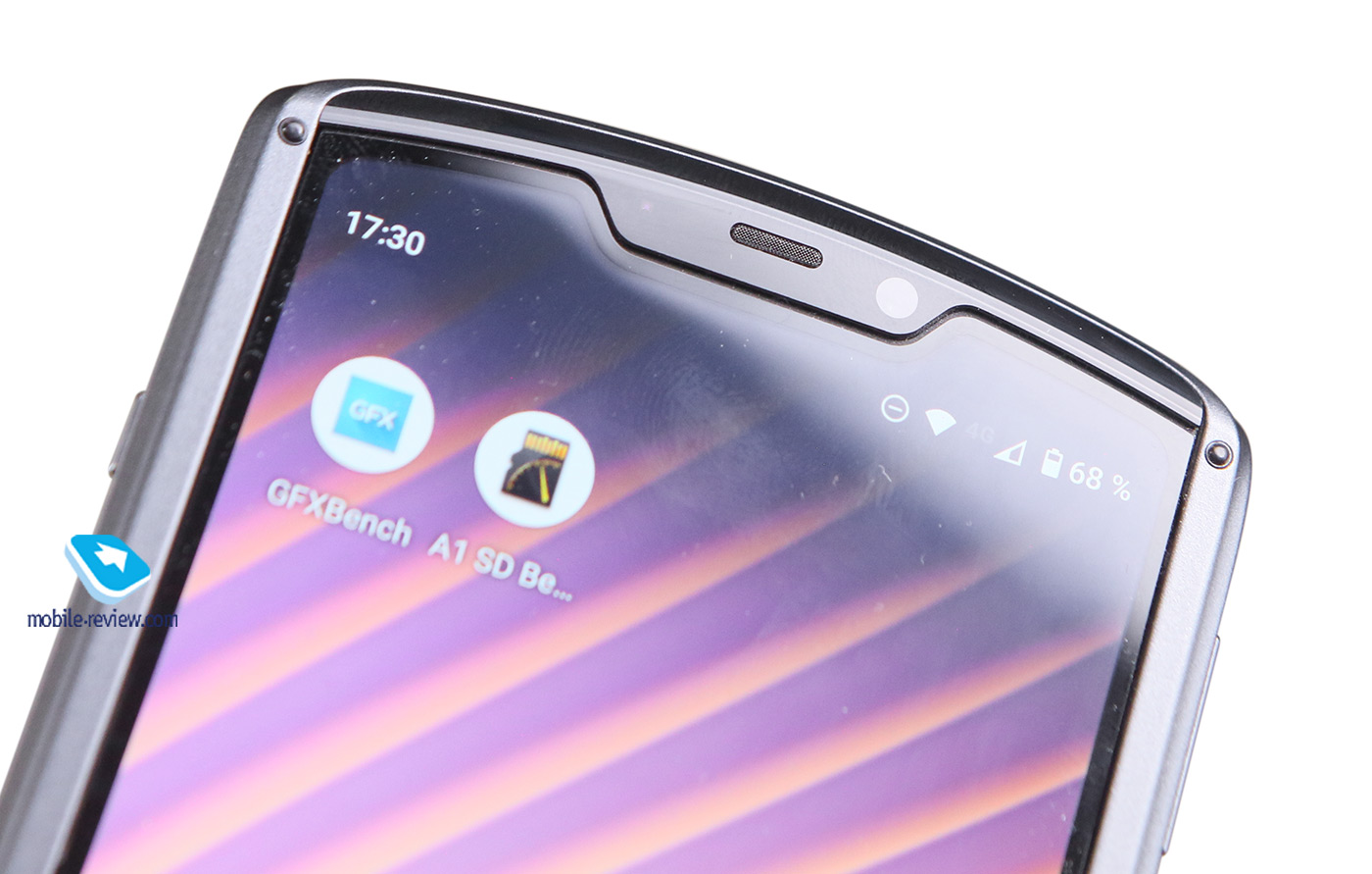   Moto RAZR 5G (2020 , XT2071-3)