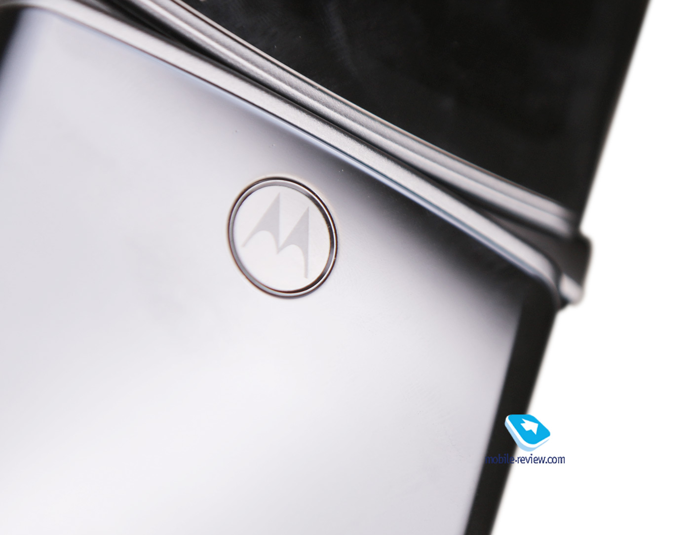   Moto RAZR 5G (2020 , XT2071-3)