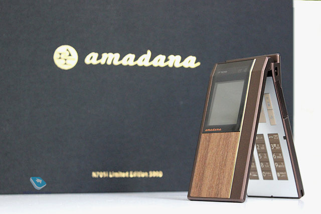   NEC Docomo N705i Amadana Limited Edition