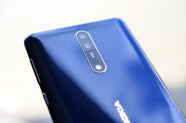 Nokia 8