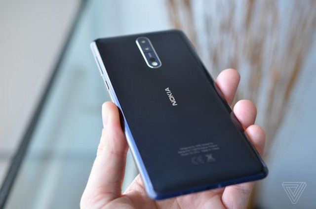 Nokia 8