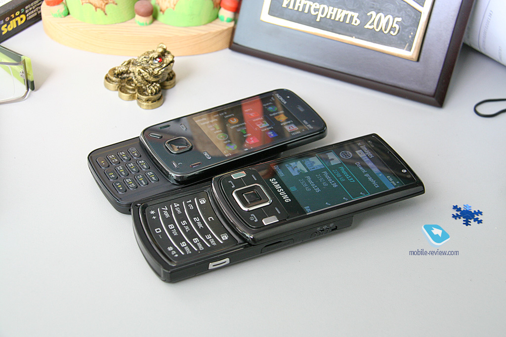 Фотографии Nokia N86 в интерьере.