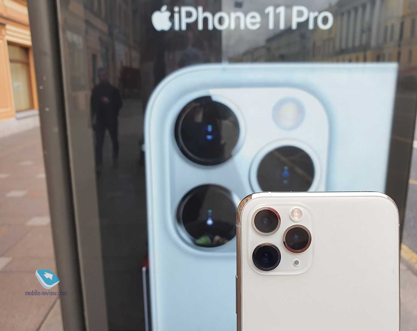 Сравнение iPhone 11 Pro с Galaxy Note10 - избиение iPhone