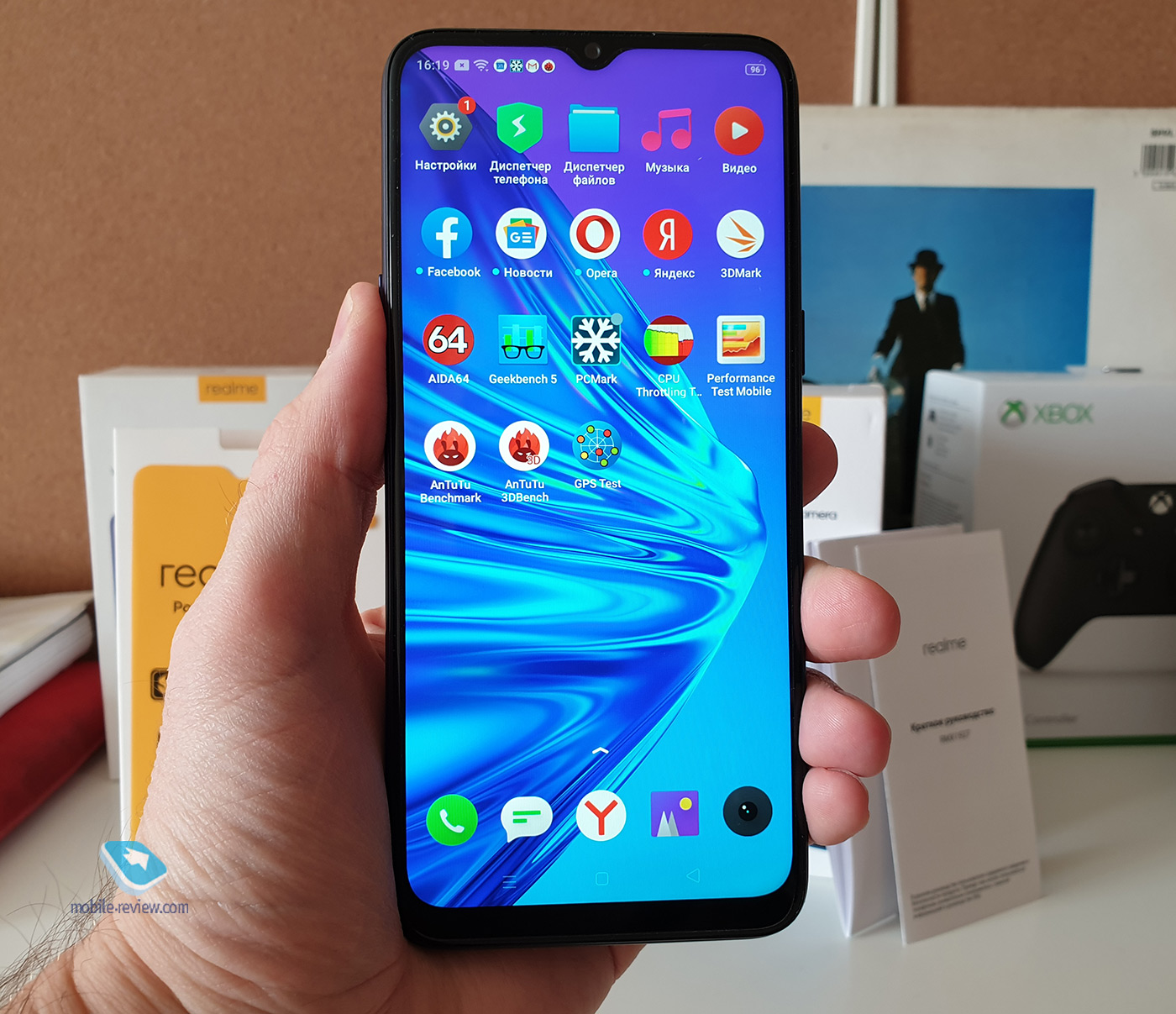   2 000 : realme 5  realme 5 Pro