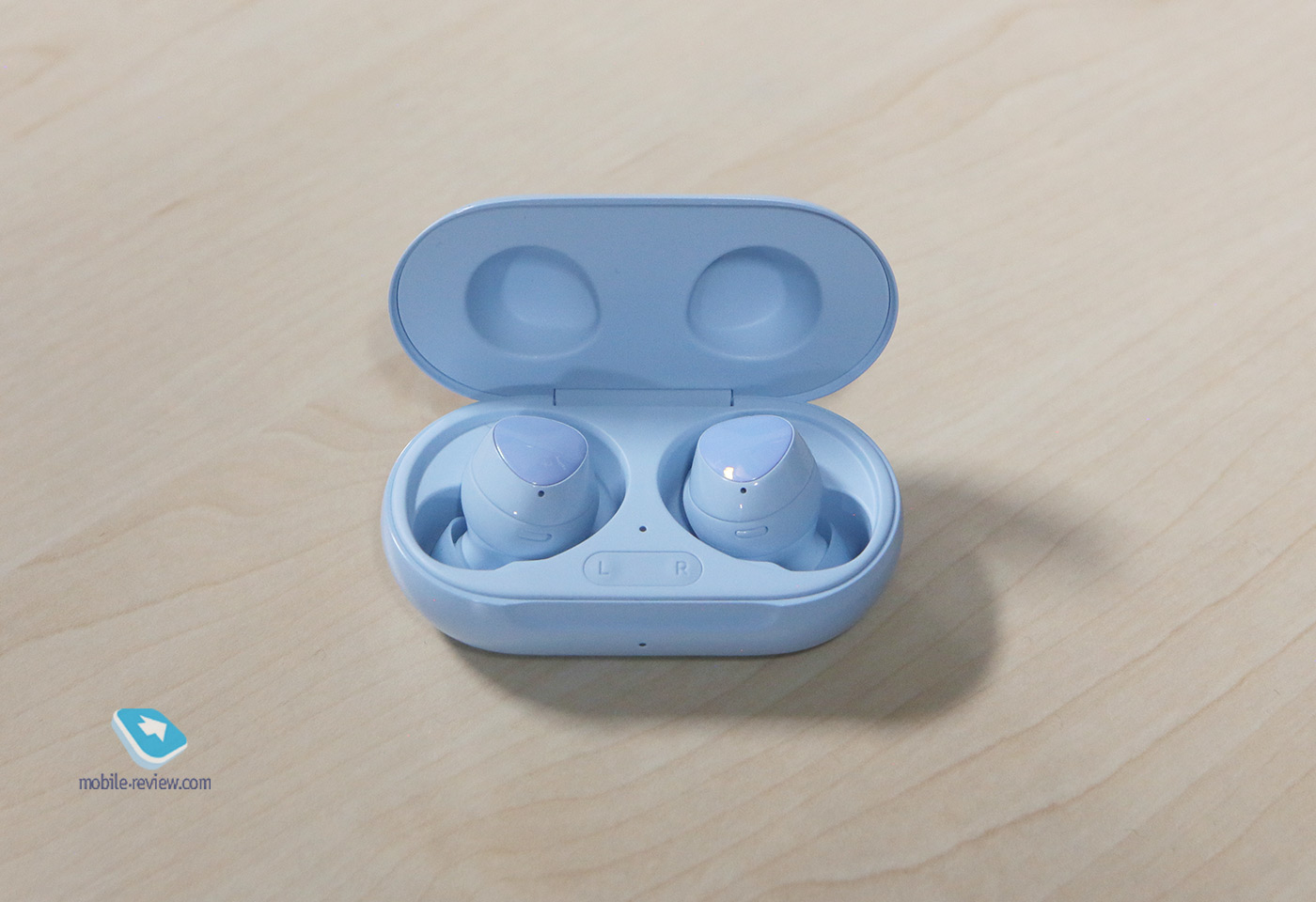    Samsung Galaxy Buds+ (SM-R175)