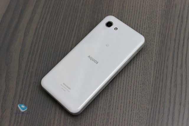 Sharp Aquos R Compact