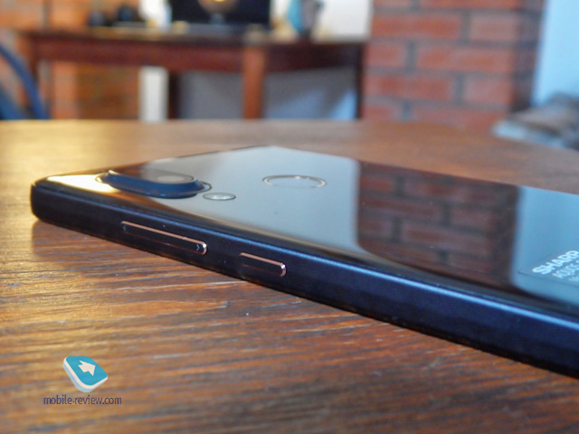Sharp Aquos S3
