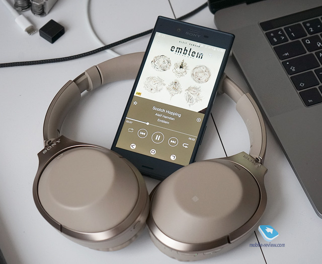Sony MDR-1000X