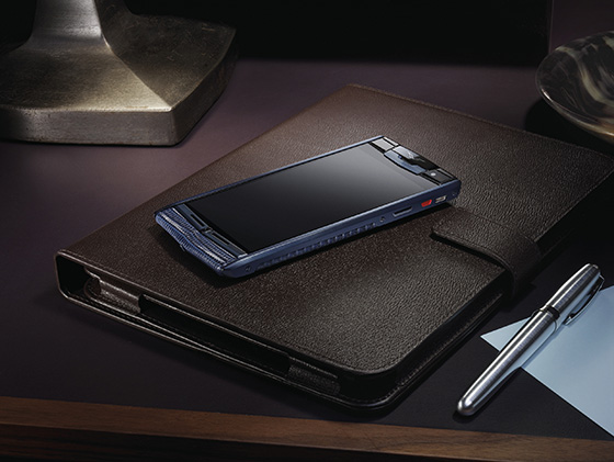 Vertu Signature Touch