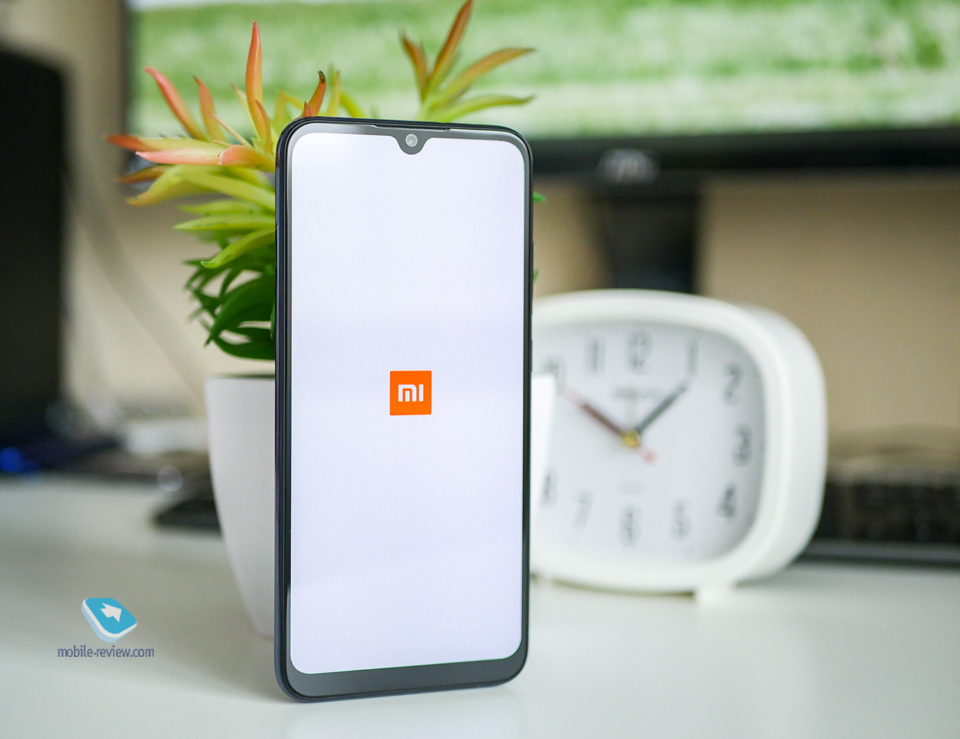    Android One  Xiaomi Mi A3