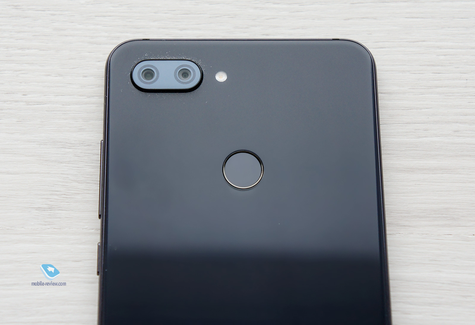   Xiaomi Mi 8 Lite